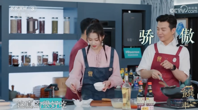 幾個人在桌子前

中度可信度描述已自動生成
